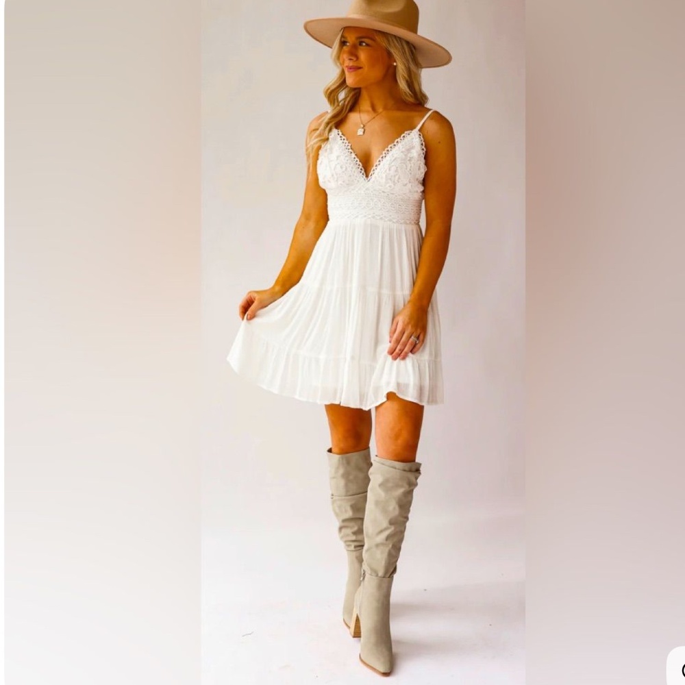 AQUA Boho Crochet Mini Babydoll Dress – White (Ivory) – NWT $118